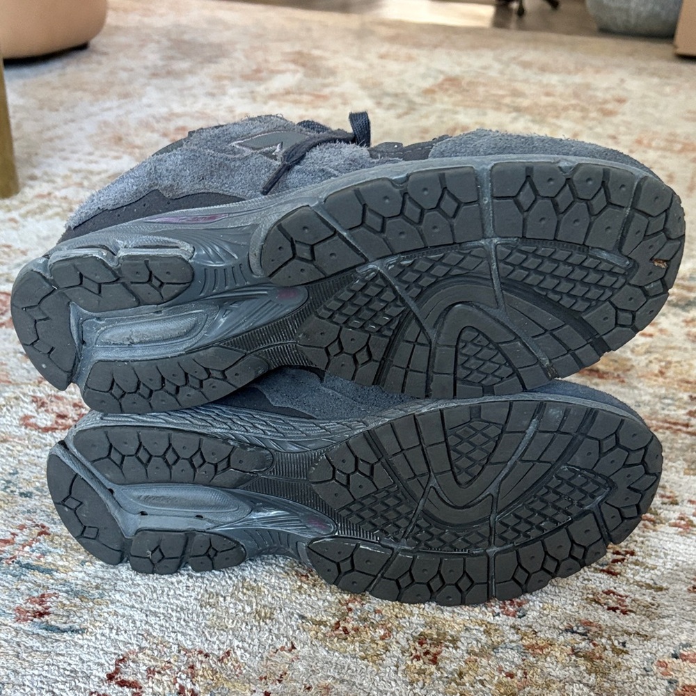 New Balance 2002 Protection Pack - Picture 6 of 7